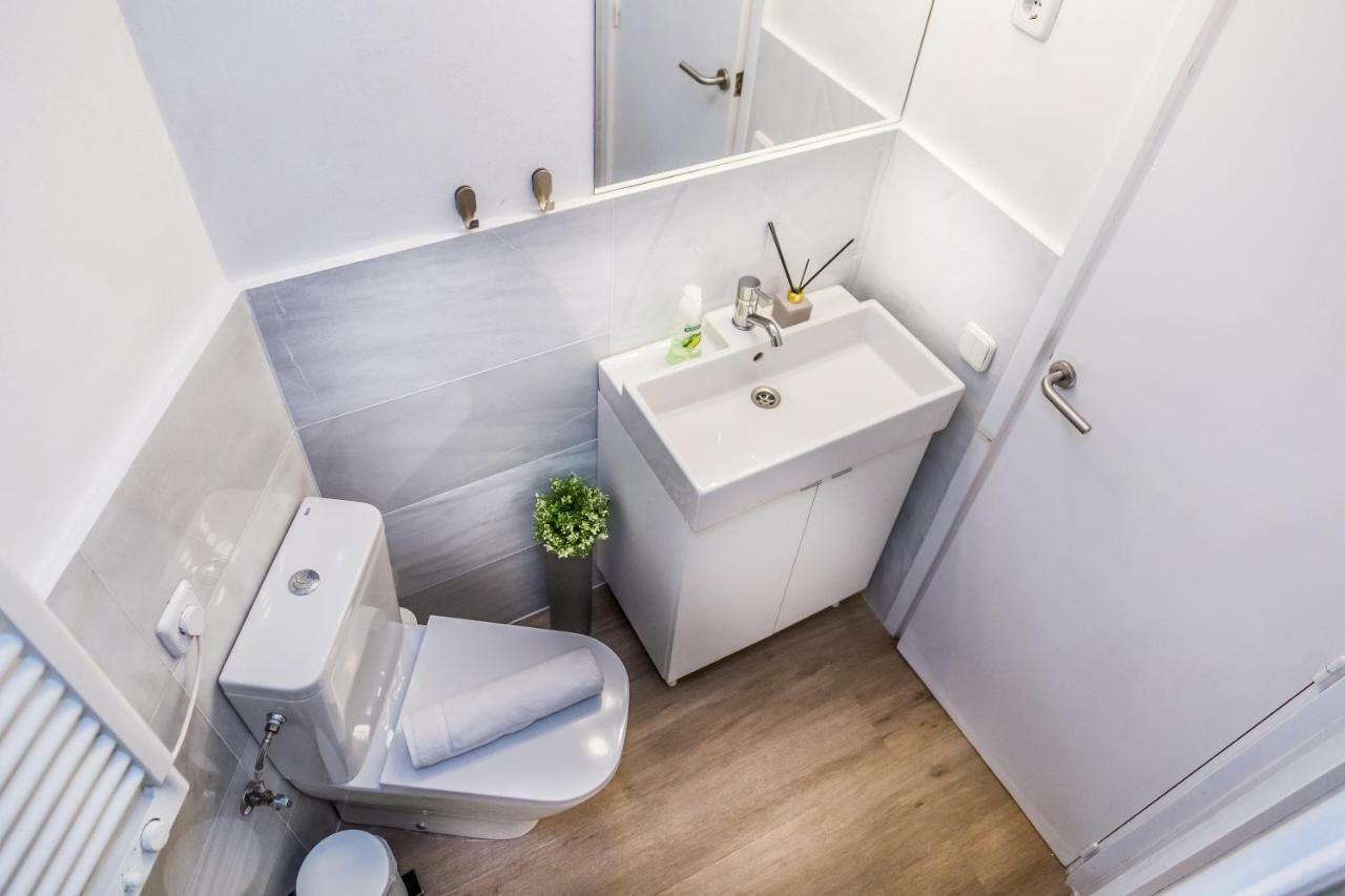 Apartamento En Gracia Barcellona Esterno foto